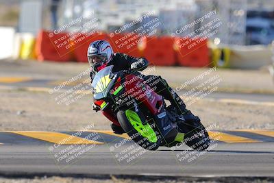 media/Dec-18-2022-SoCal Trackdays (Sun) [[8099a50955]]/Turn 2 (950am)/